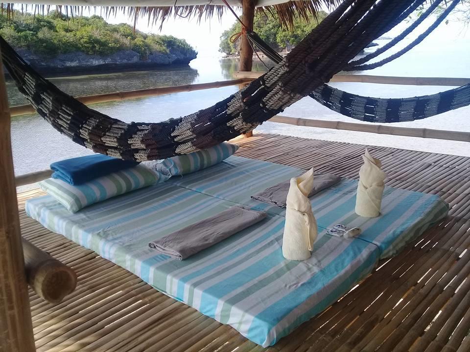 Birdland Beach Club Bolinao Екстер'єр фото